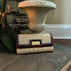 AUTHENTIC💯 BRAHMIN WALLET with light blue checkbook cover included